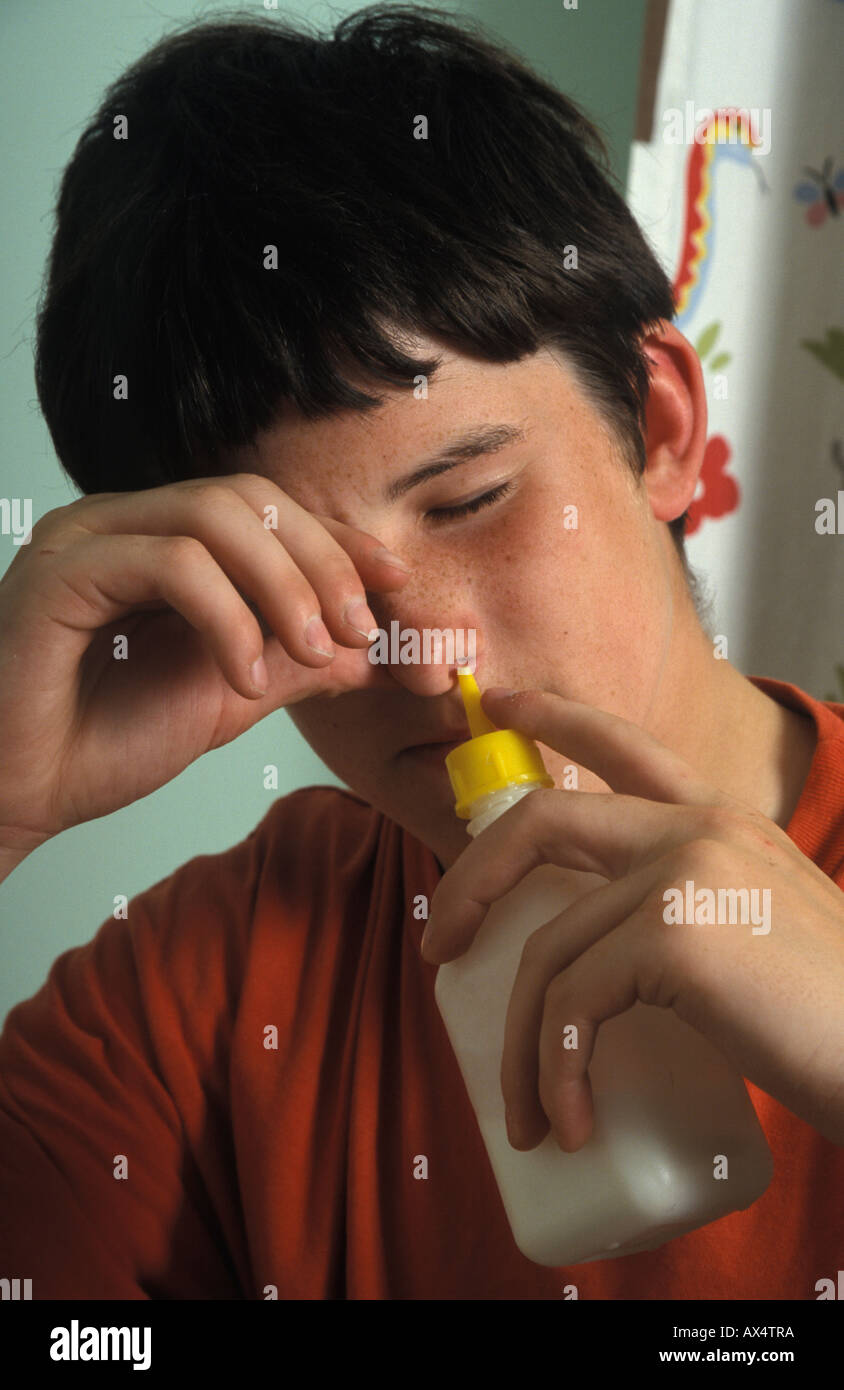 Glue Sniffing High Resolution Stock Photography and Images Alamy