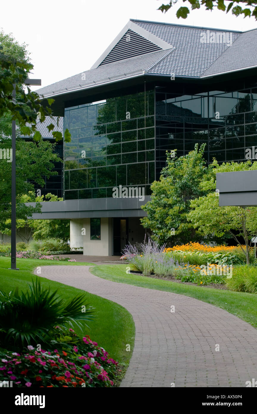 Corning Glass Works world headquarters Corning New York Steuben County