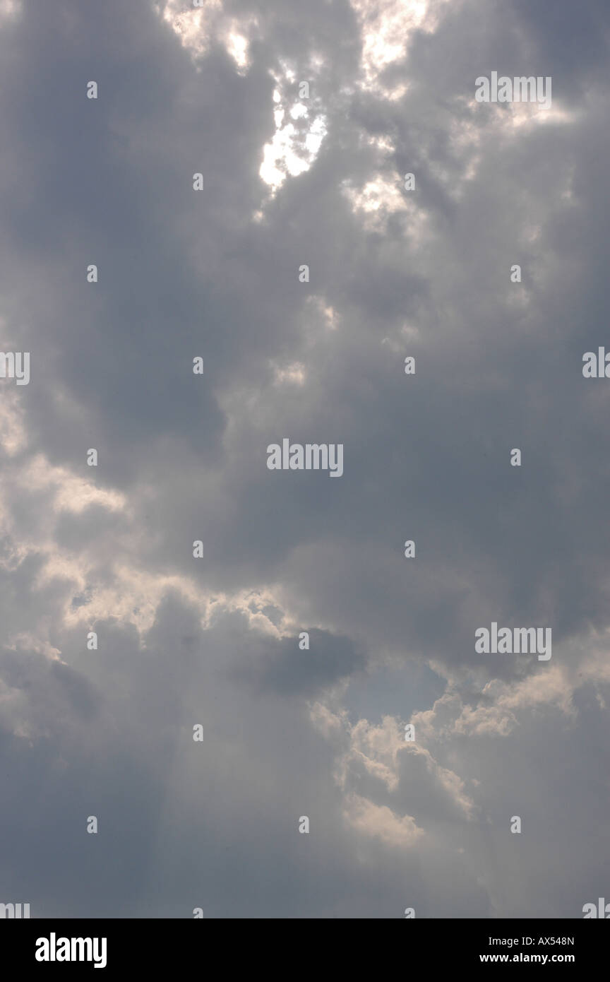 Sun rays hi-res stock photography and images - Alamy
