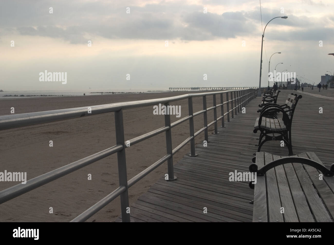 Benches coney island beach hi-res stock photography and images - Alamy