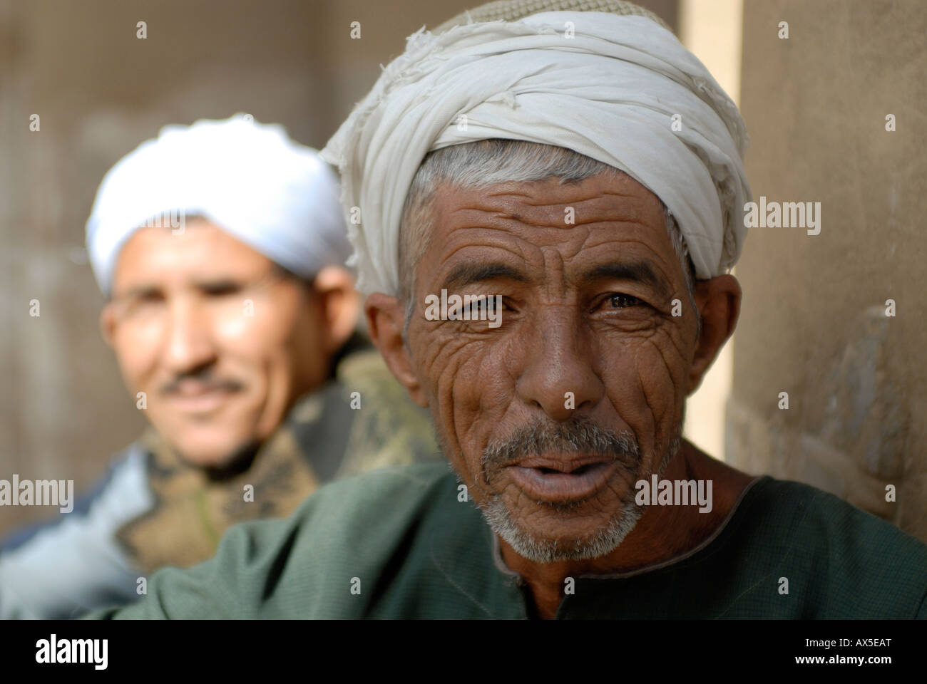 Elderly Arab man smiling, Karnak Temple, Luxor, Egypt, North Africa Stock Photo