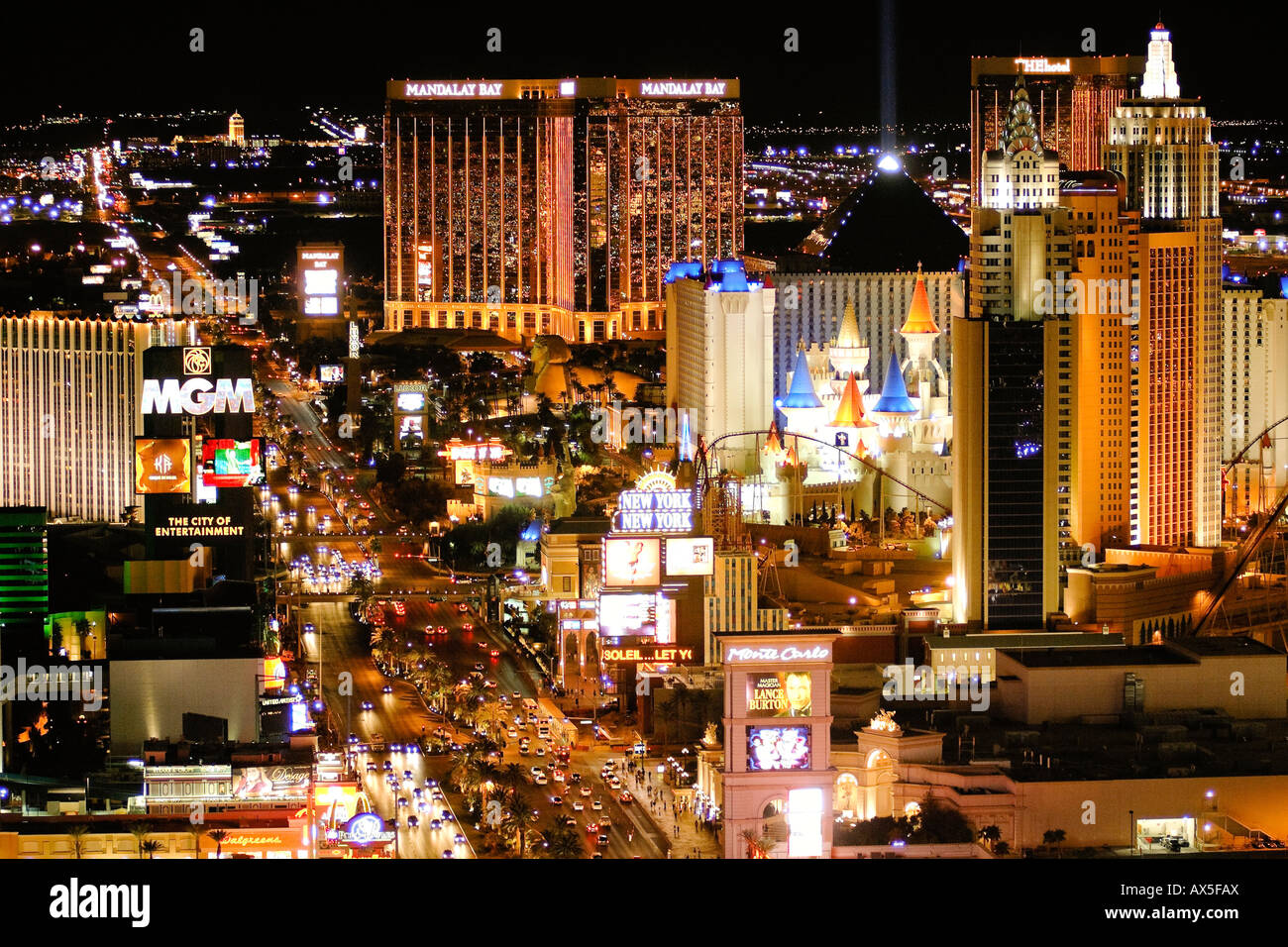 The Strip, New York, Monte Carlo, MGM Grand, Mandalay Bay, Luxor and THEhotel casinos viewed from the Eiffel Tower replica in L Stock Photo