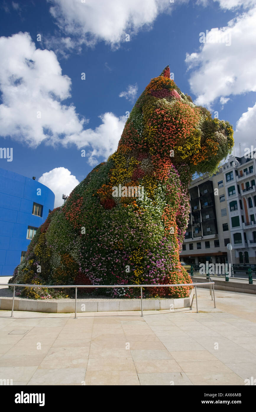 Giant puppy made of flowers on Puente de la Salveoutside Guggenheim Museum  Bilbao Euskal Herria Spain Stock Photo - Alamy