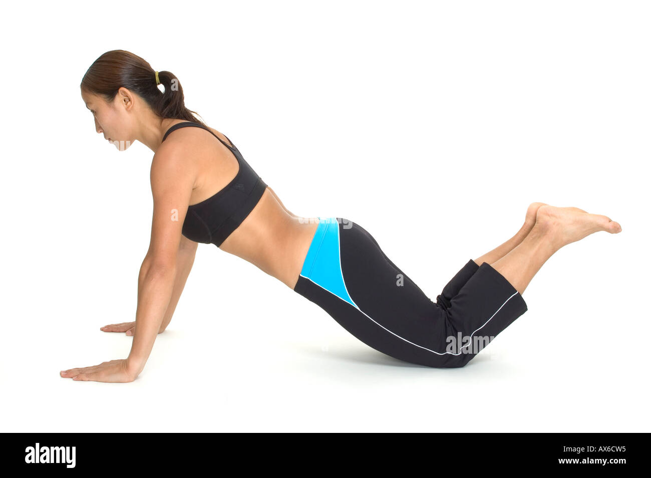 отжимания с колен. как отжиматься с колен. отжимания от пола с колен для девушек. отжимания с коленок. отжимания от пола с колен.