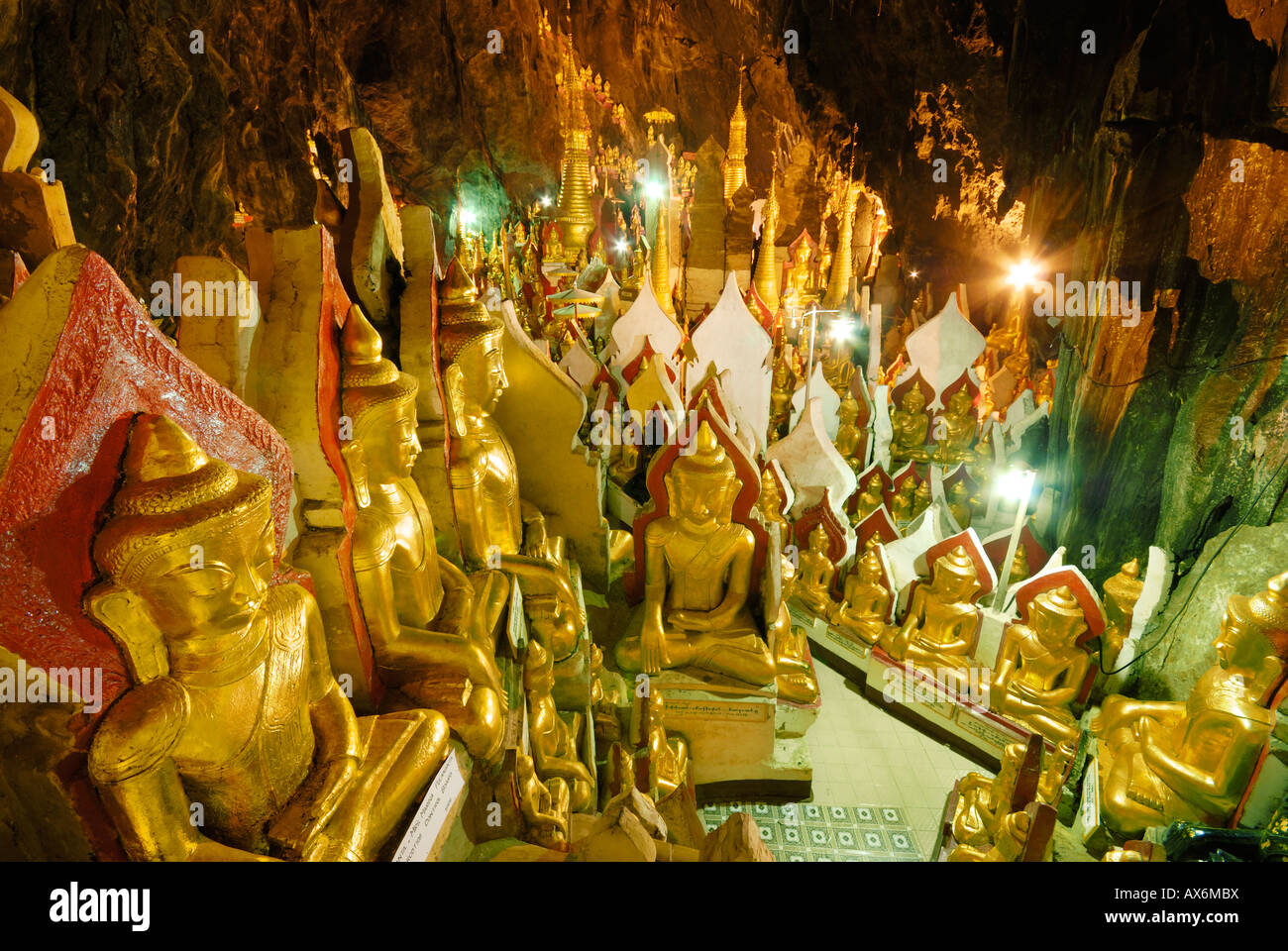 Buddha statues in pagoda, Shwe U Min Pagoda, Pindaya Cave, Shan State