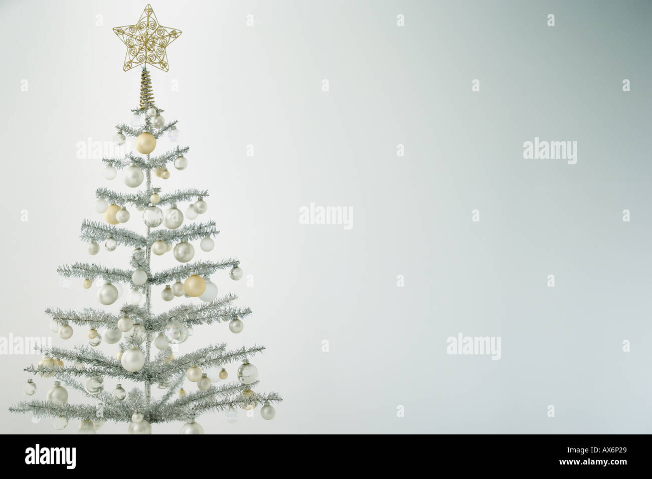 Silver christmas tree hires stock photography and images Alamy