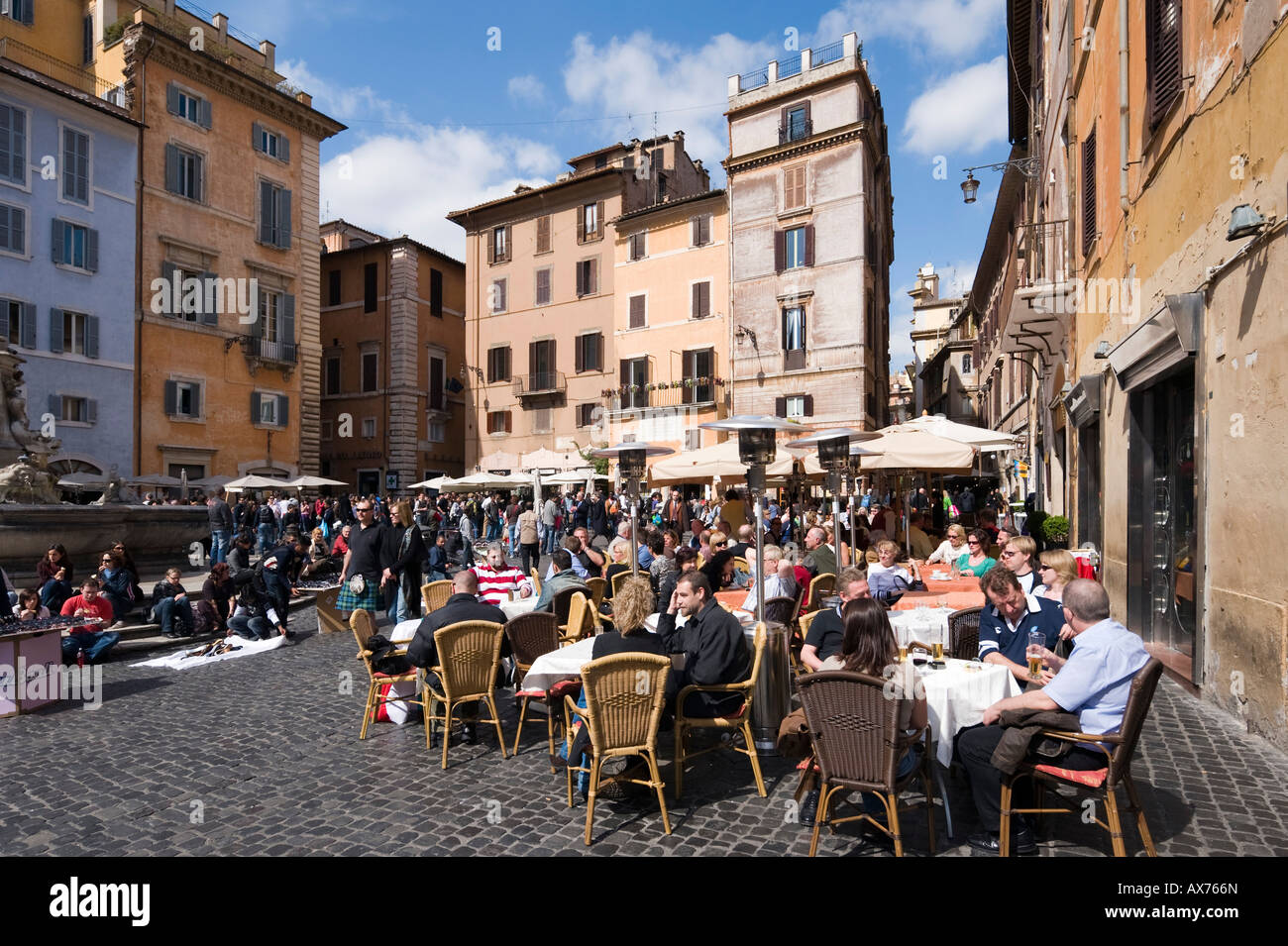 Sidewalk restaurant, Piazza della Rotonda, Historic Centre, Rome, Italy Stock Photo