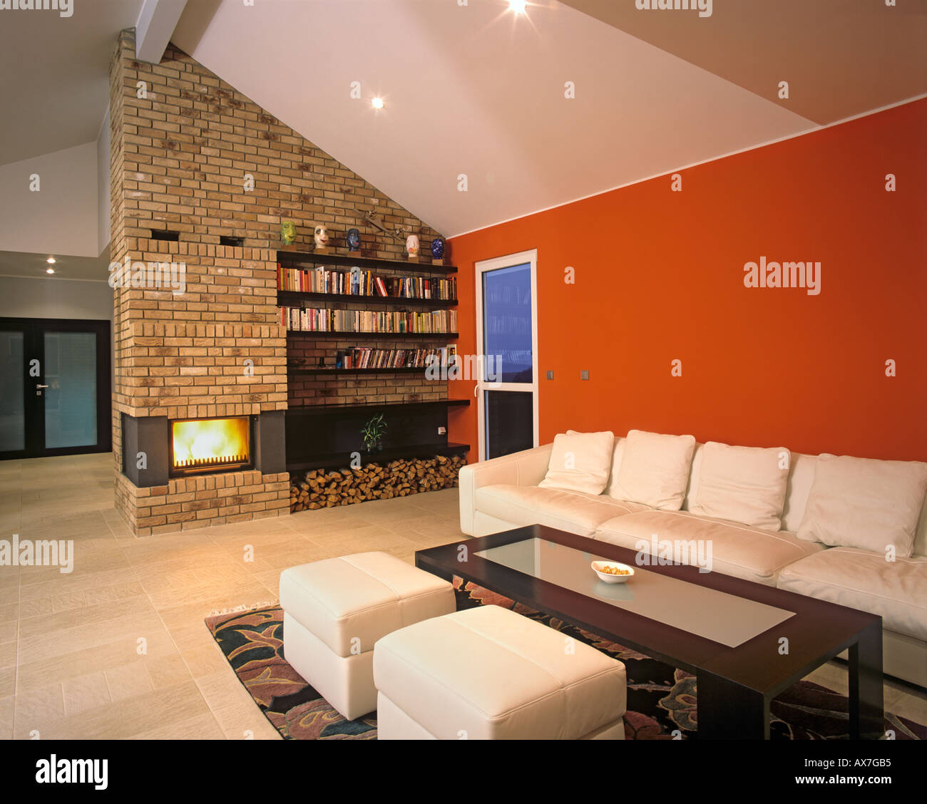 House interior at night hi-res stock photography and images - Alamy
