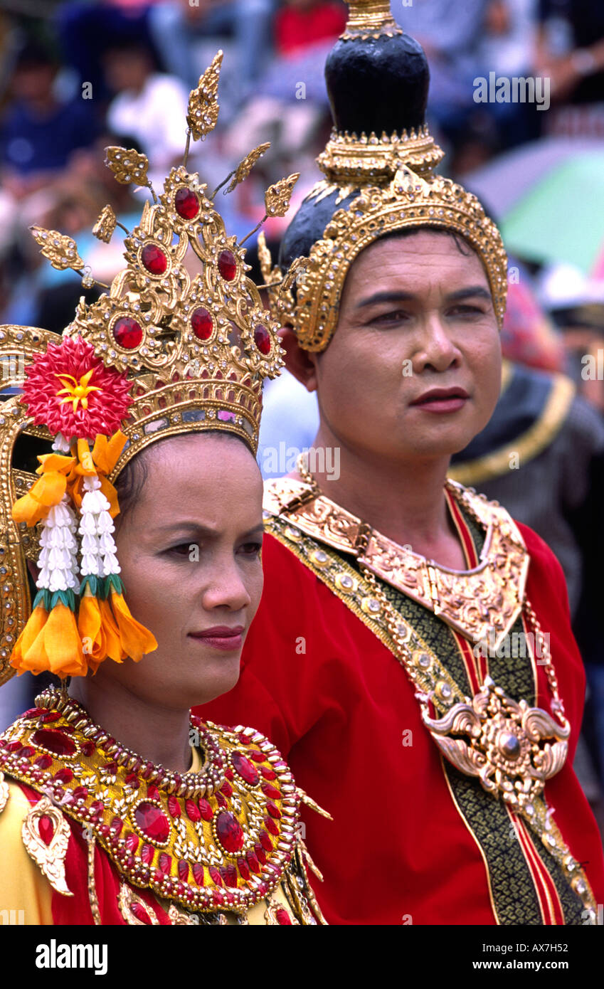 Thai couple in traditional dress during the Phi Ta Kon festival. Dansai, Thailand Stock Photo - Alamy Thai couple in traditional dress during the Phi Ta Kon festival. Dansai, Thailand Stock Photo - Alamy