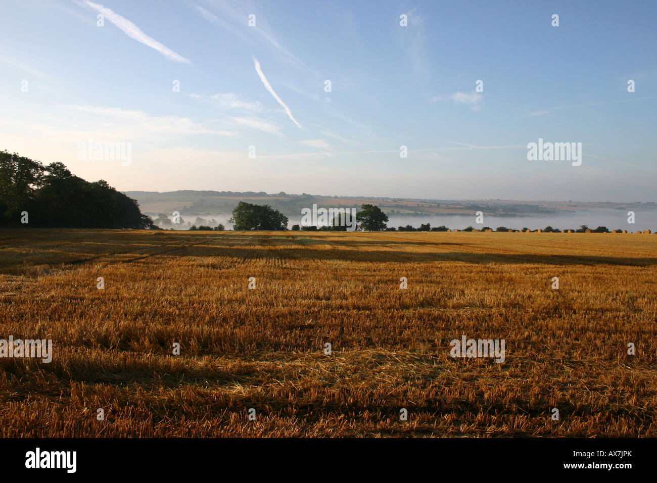 Cloud break hi-res stock photography and images - Alamy