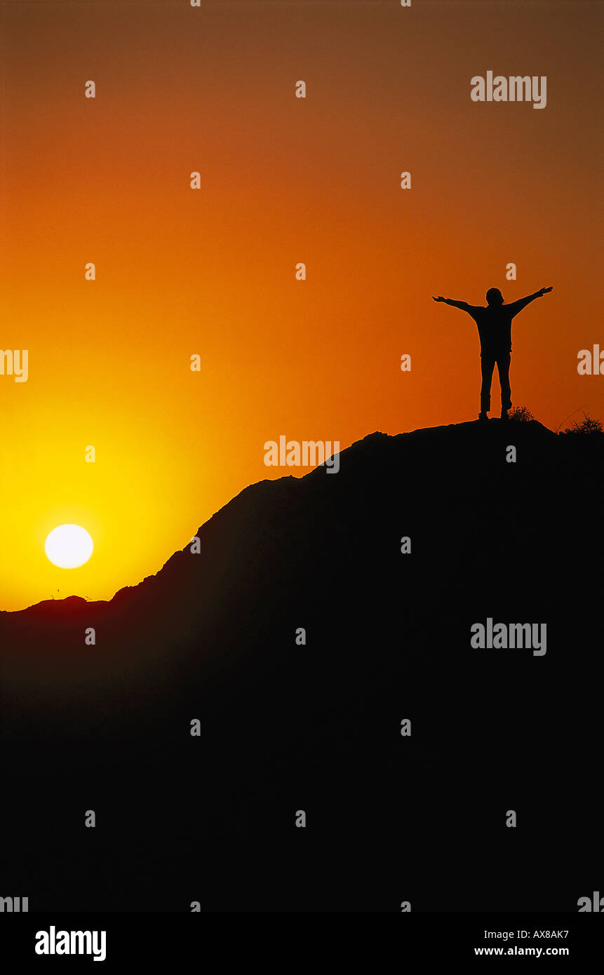 Woman on mountain top hi-res stock photography and images - Alamy