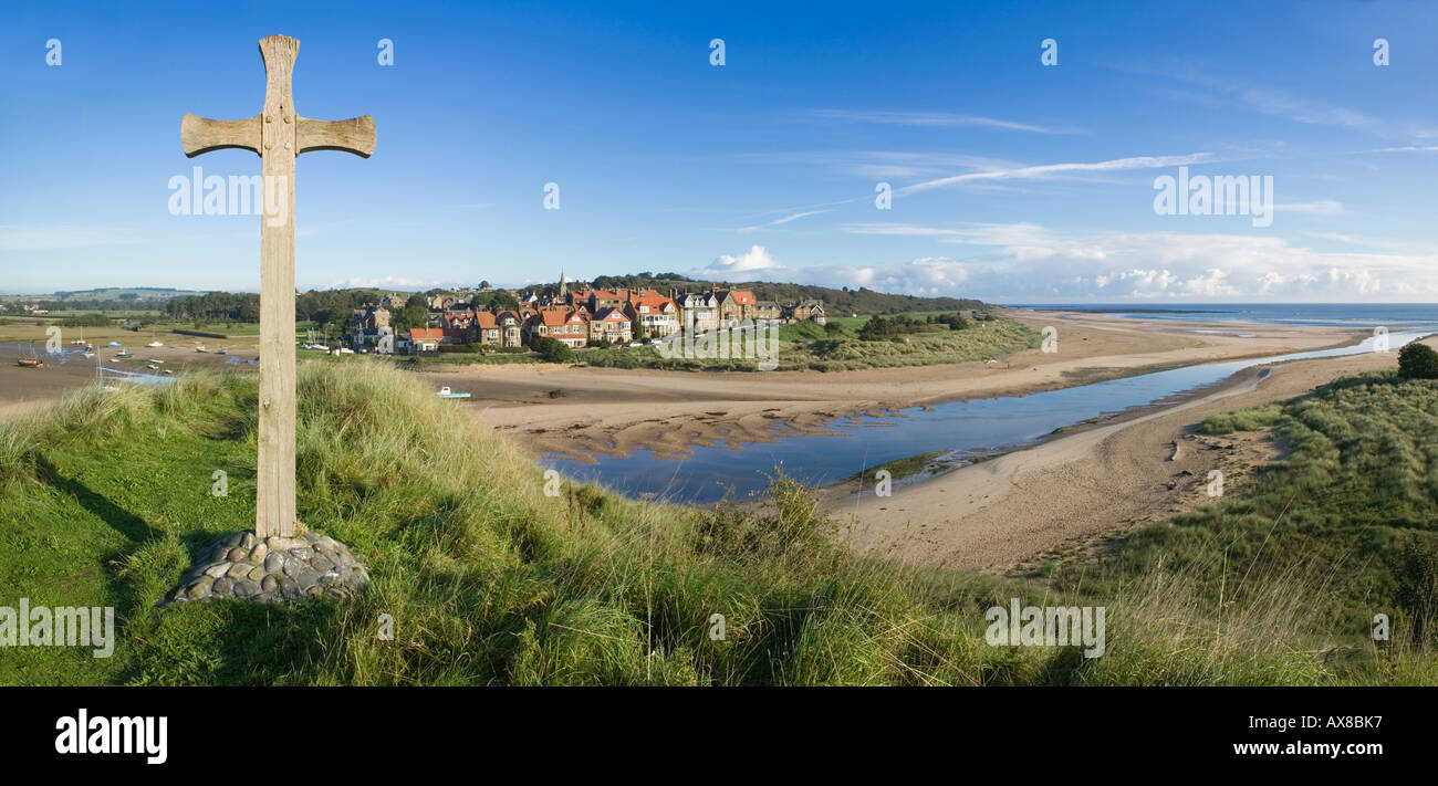 Alnmouth and cross dedicated to St Cuthbert on Church Hill, Northumberland, England Stock Photo