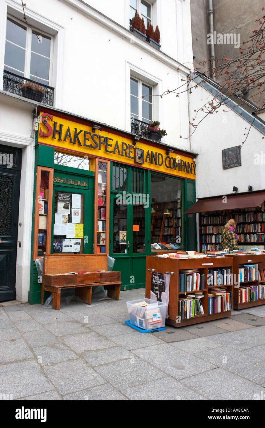 Shakespeare and Company bookshop Paris France Stock Photo