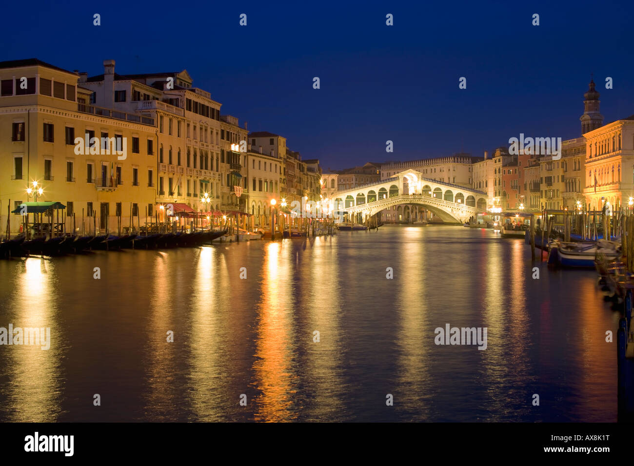 Twilight of venice hi-res stock photography and images - Alamy