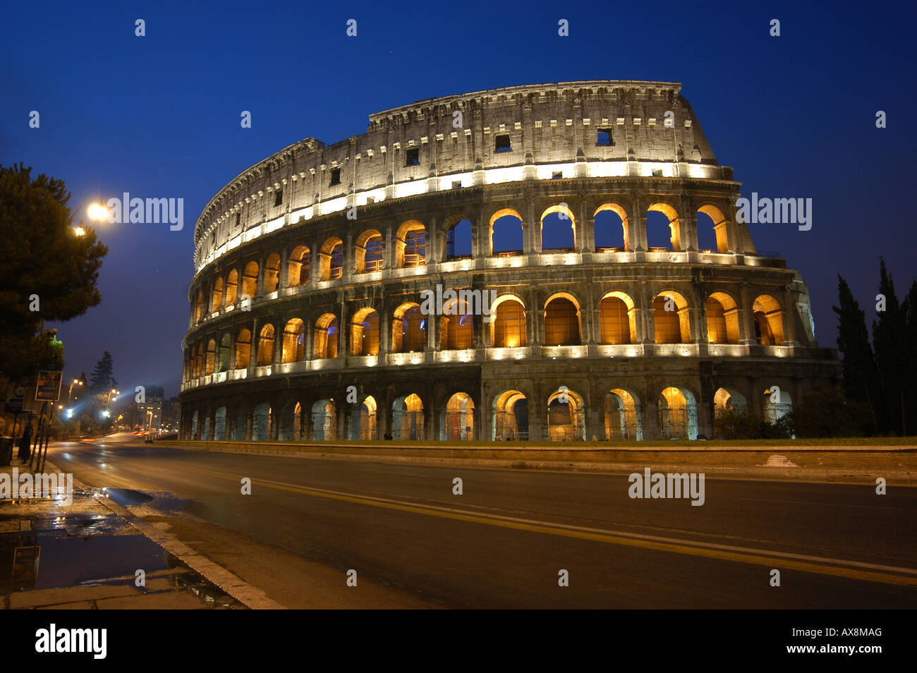 Colosseo Colosseum - Roma Lazio Italia Stock Photo