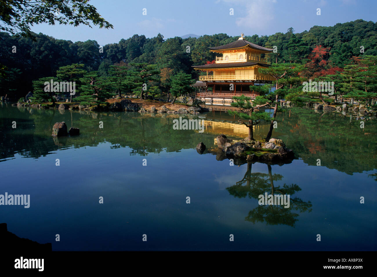 Kinkakuji Temple's Golden Pavilion overlooks the tranquil Kyoko pond, Kyoto, Japan Stock Photo