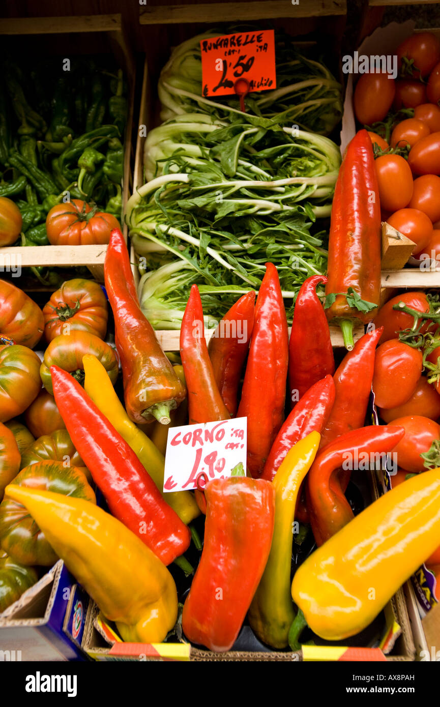 PEPPERS FOR SALE AT A VEGETABLE MARKET MILAN ITALY Stock Photo - Alamy