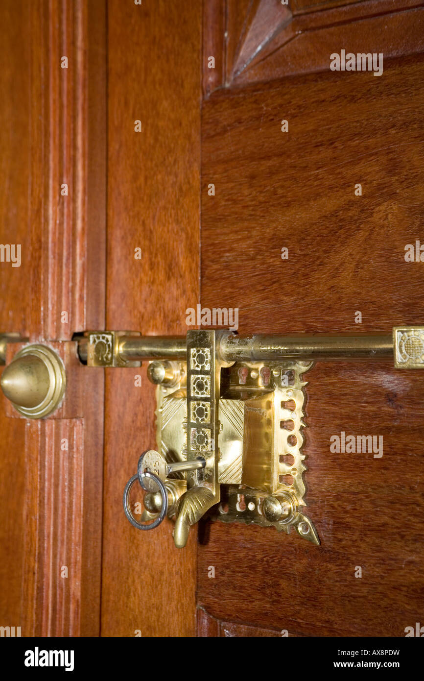 thumbnail image 2 of Traditional Classic Retro Vintage Old English Rim Door Lock Knob Handles Set 2 of 5