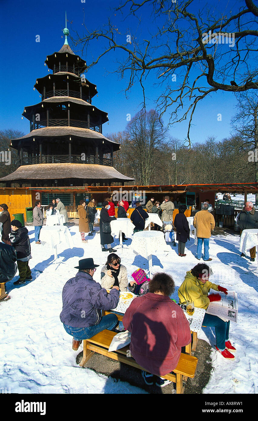 Chinesischer Turm, Engl. Garten, Muenchen, Bayern Deutschland Stock