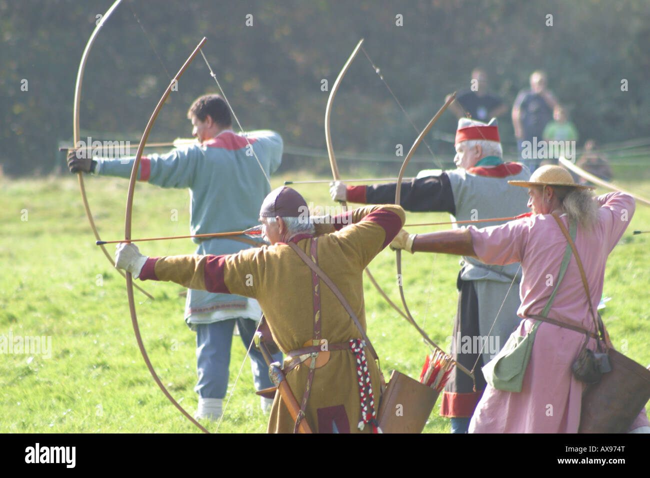 English archers hi-res stock photography and images - Alamy