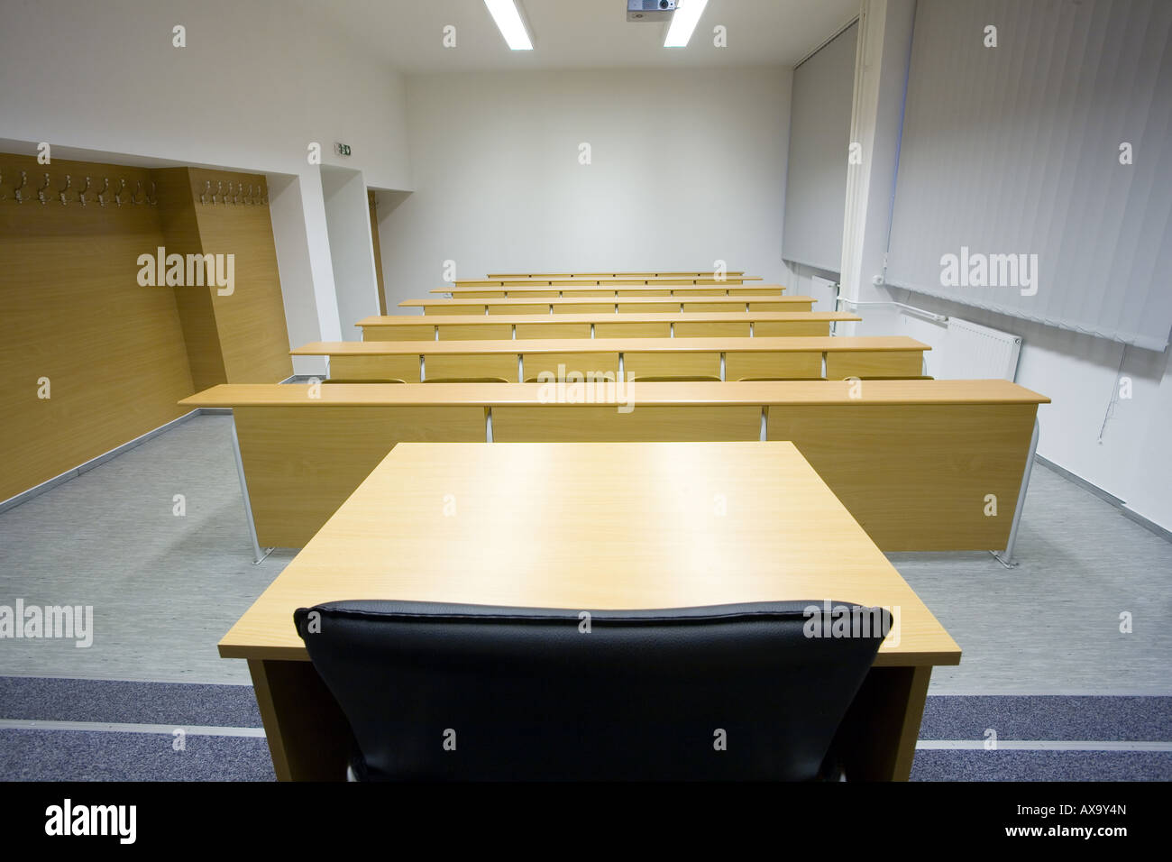 High school training room hi-res stock photography and images - Alamy