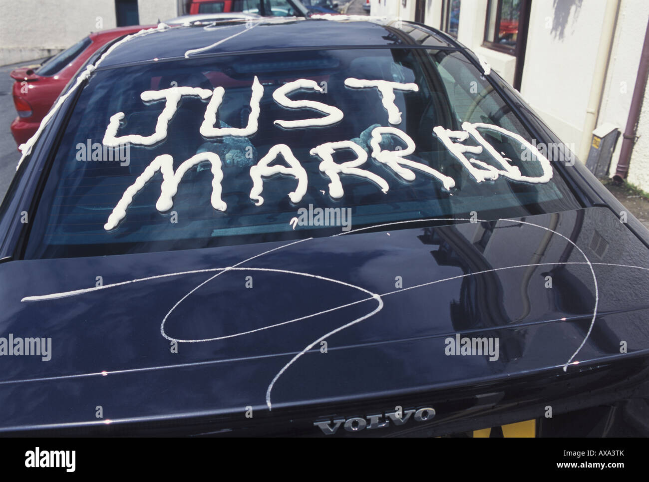 Just Married Car Burlee