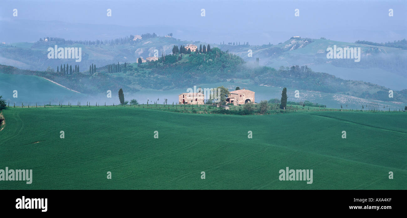 Landhaus in der Crete, bei Asciano Toskana, Italien Stock Photo