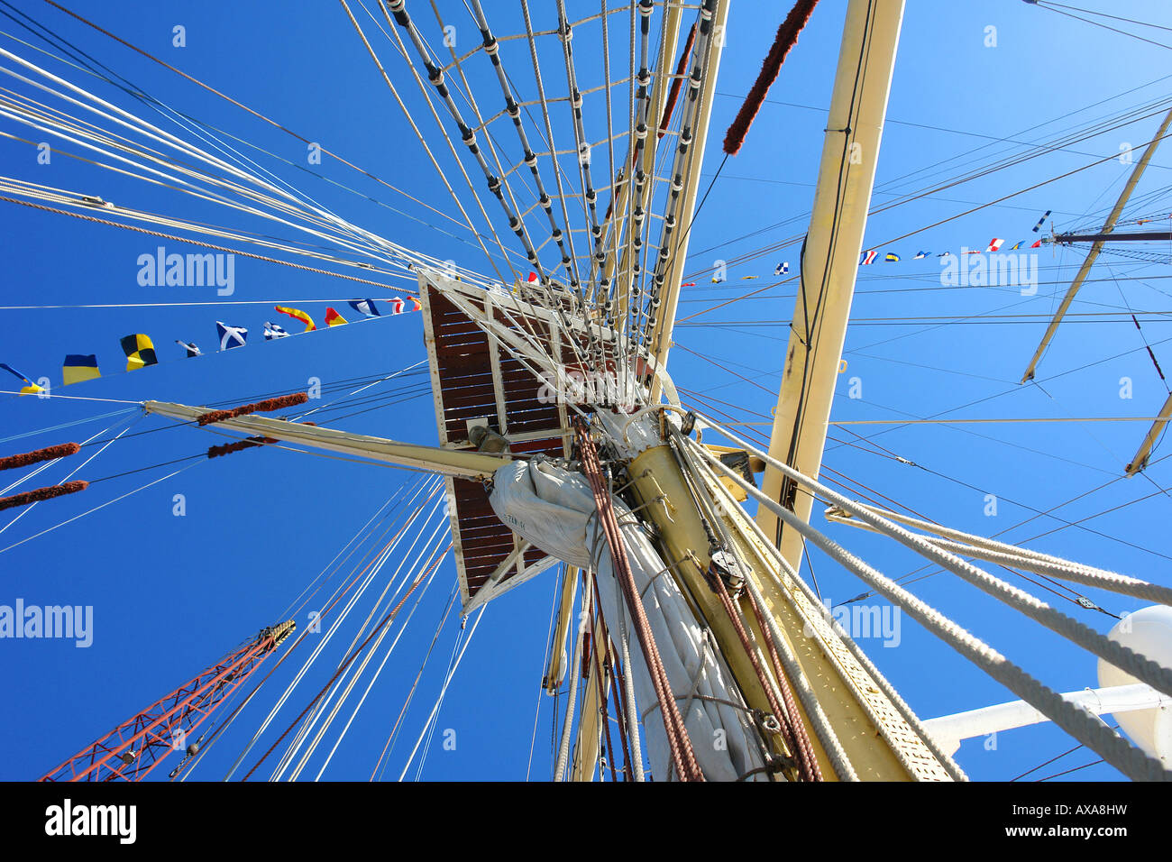 Looking up at a ship's mast Stock Photo - Alamy