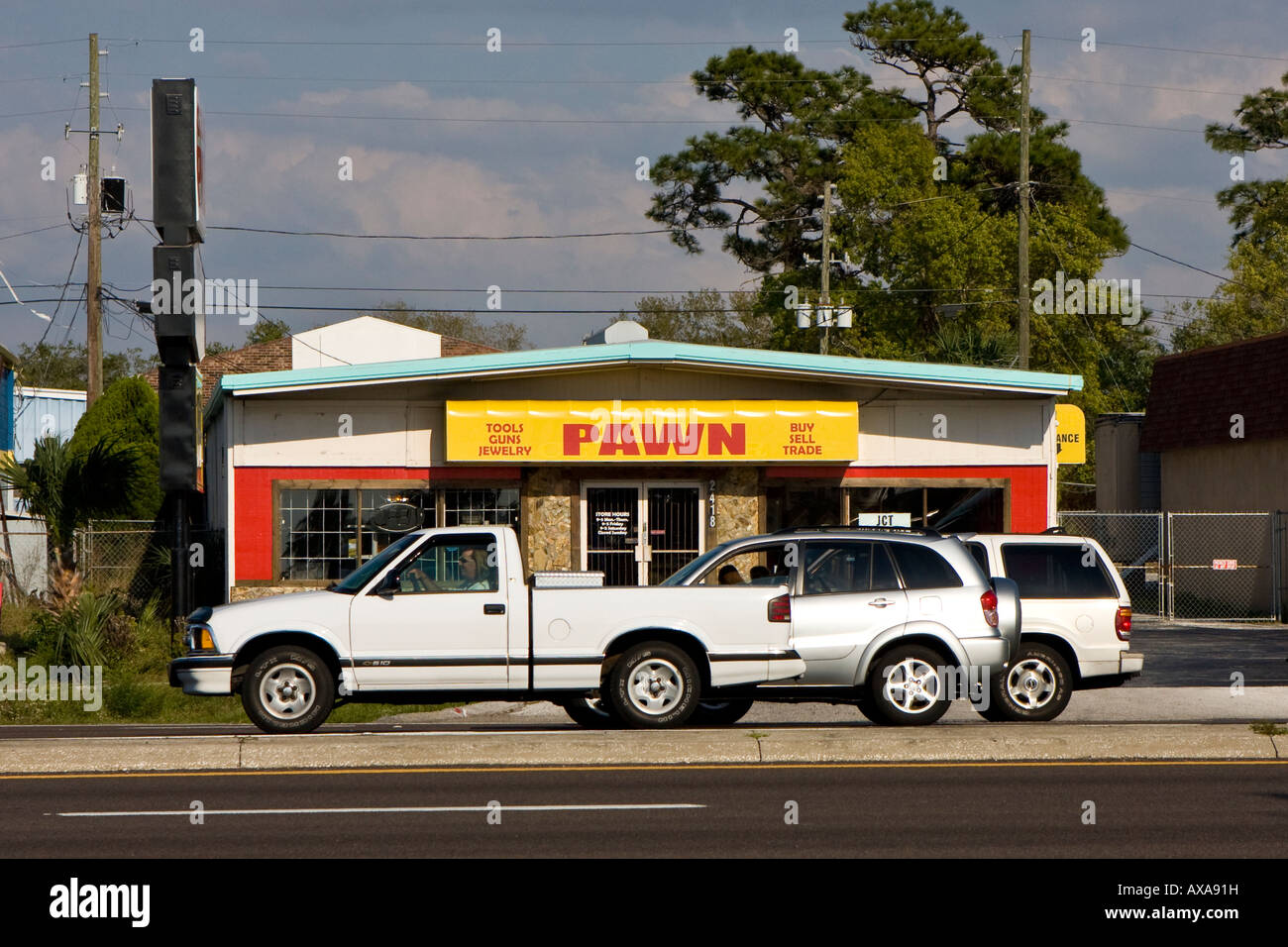 Pawn Shop on a Busy Highway Stock Photo Alamy