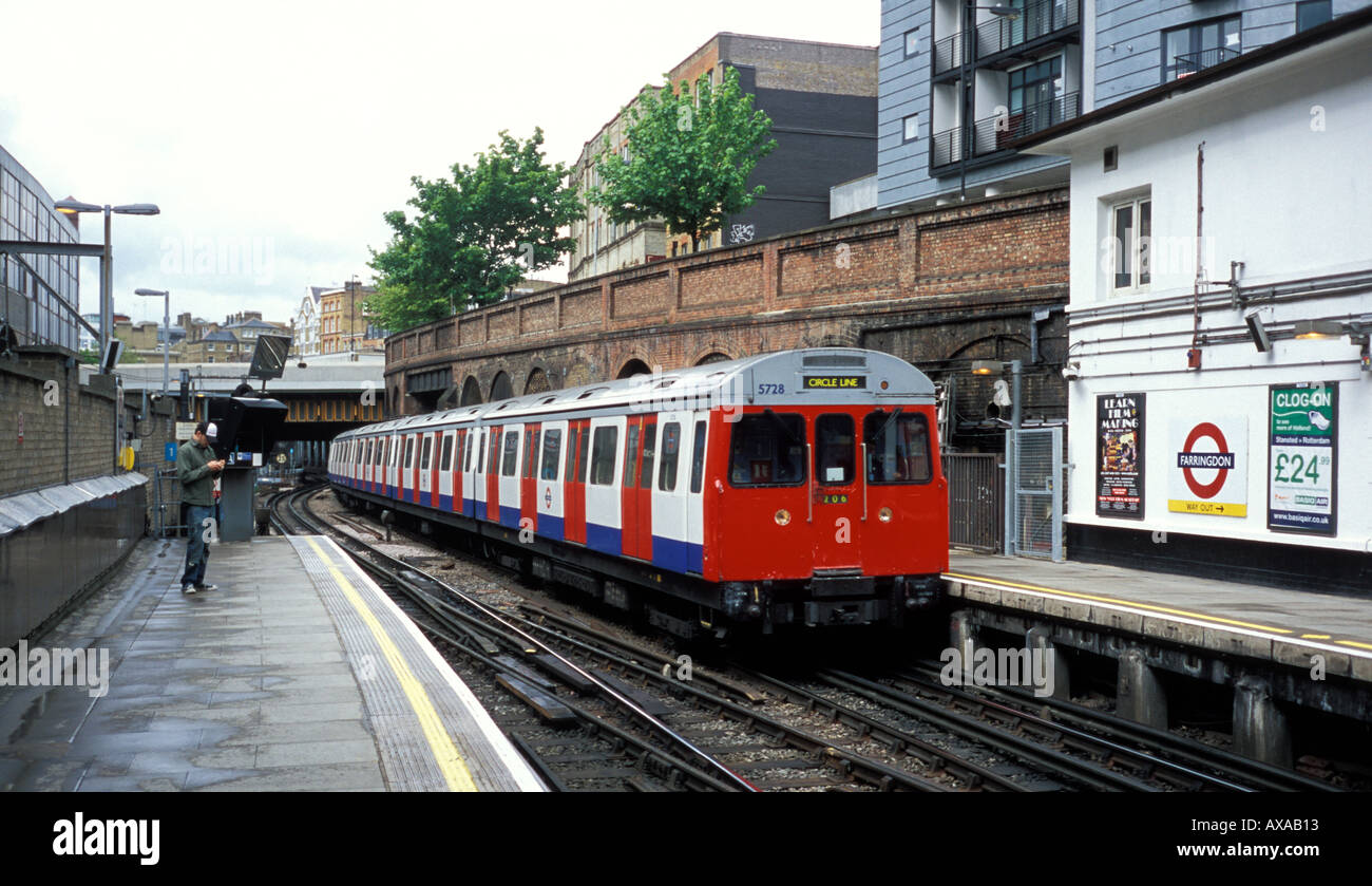 Farringdon tube station hires stock photography and images Alamy