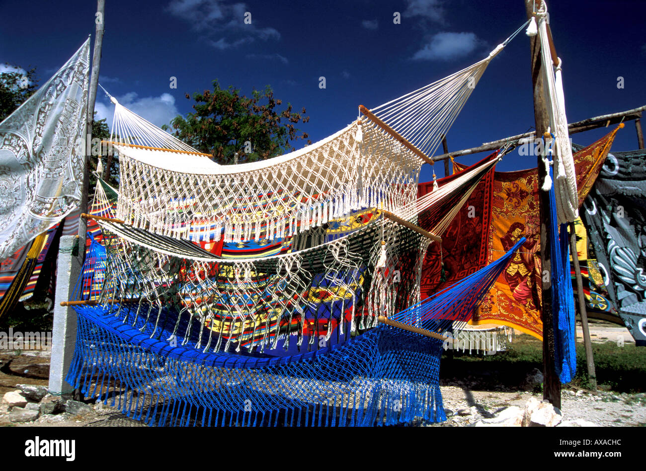 Maya-Geschaeft an der Srasse, Dos Ojos, Halbinsel Yucatan Mexico Stock Photo