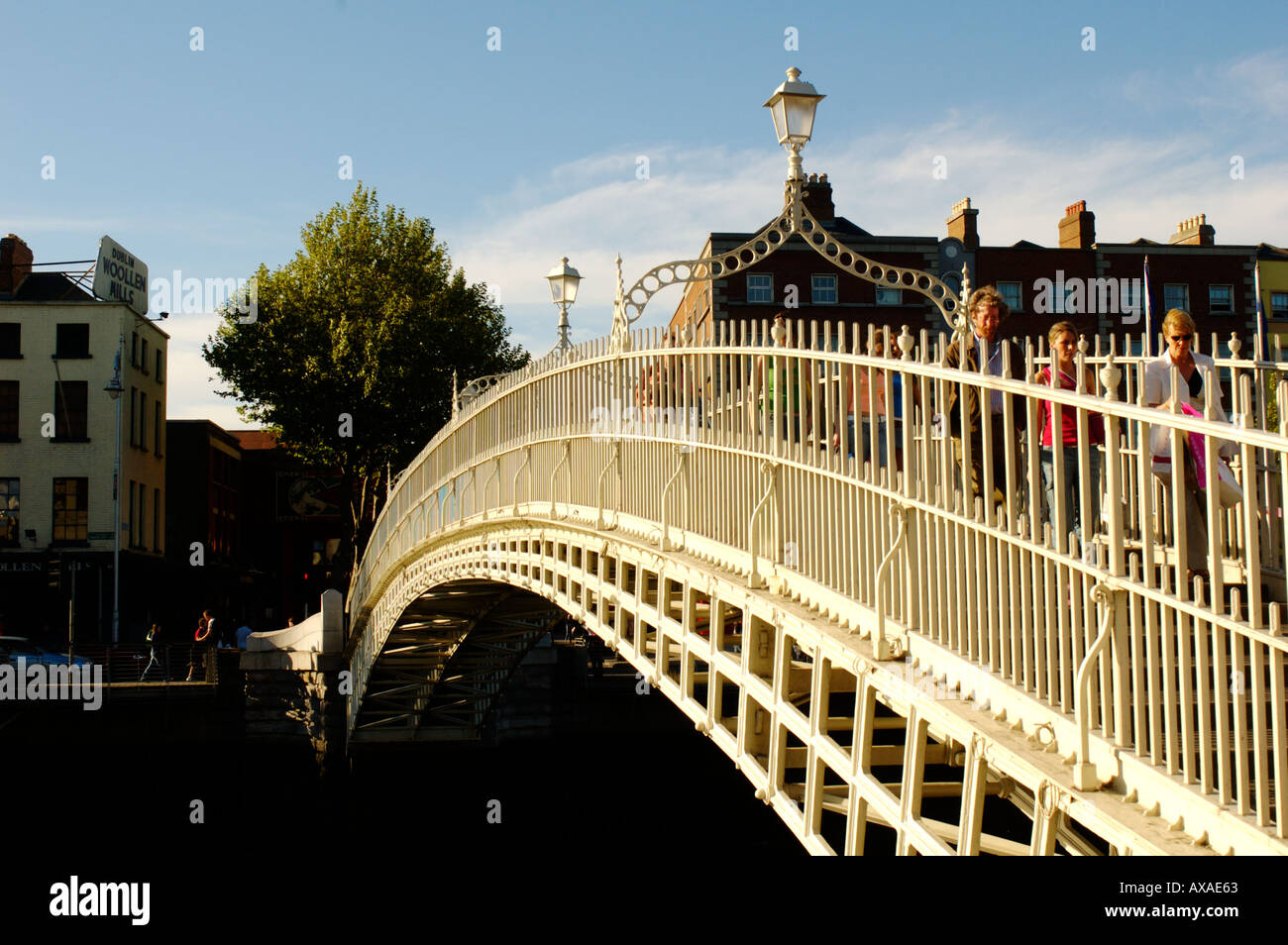 Ireland, Dublin, Hapenny Bridge over the River Liffey Stock Photo - Alamy
