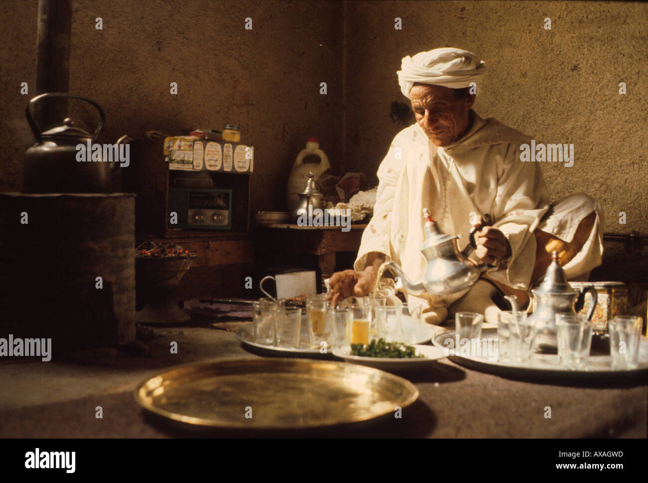 Berber tea hi-res stock photography and images - Alamy