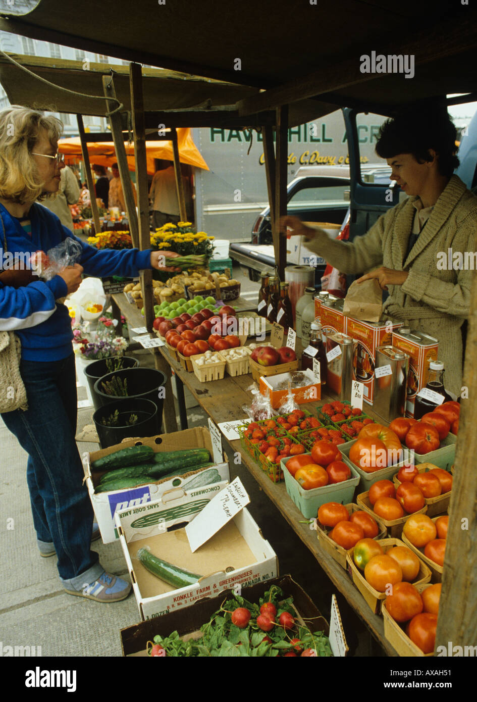 Local bakery stalls hires stock photography and images Alamy