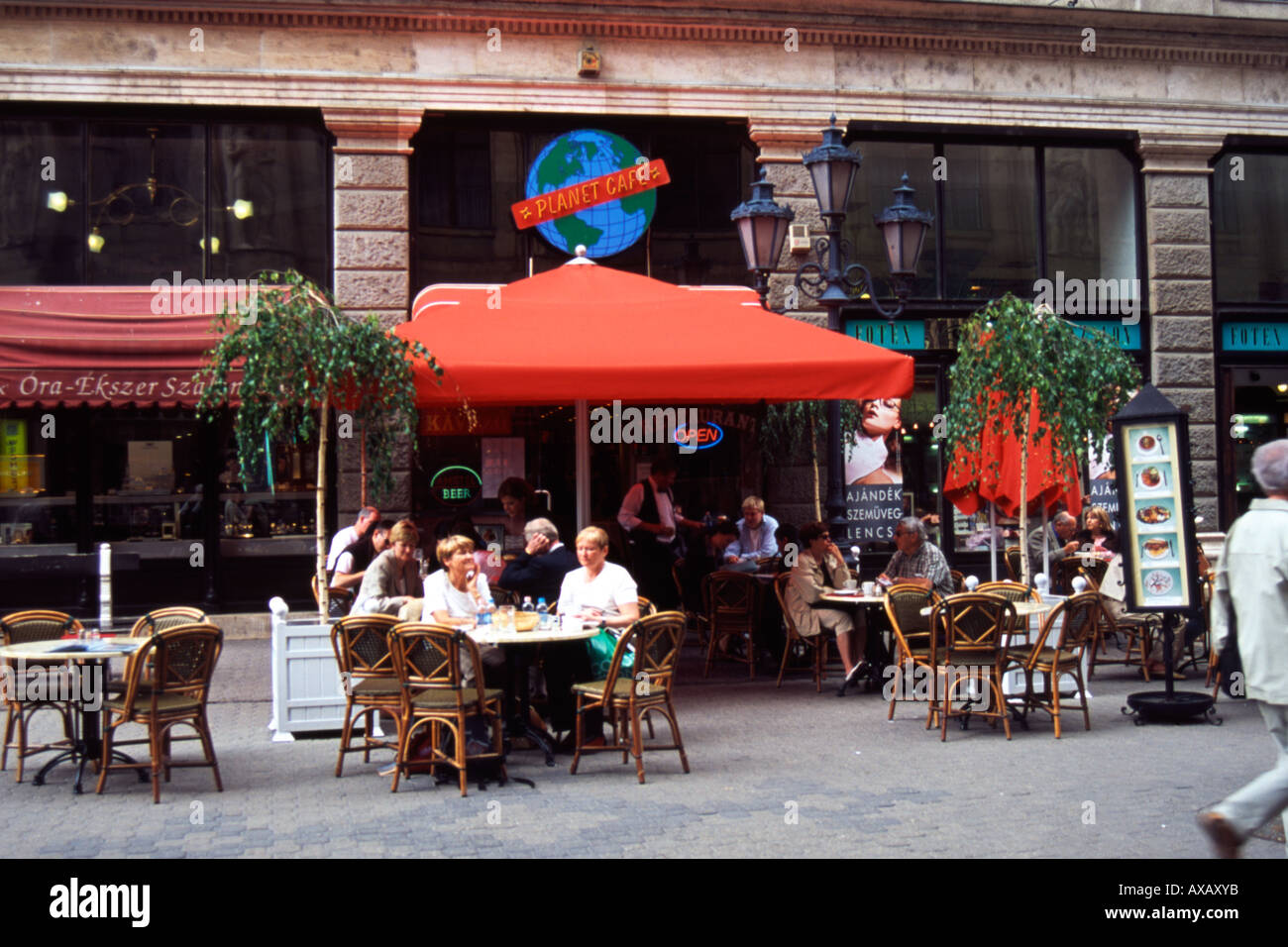 Street Cafe Budapest Stock Photo - Alamy