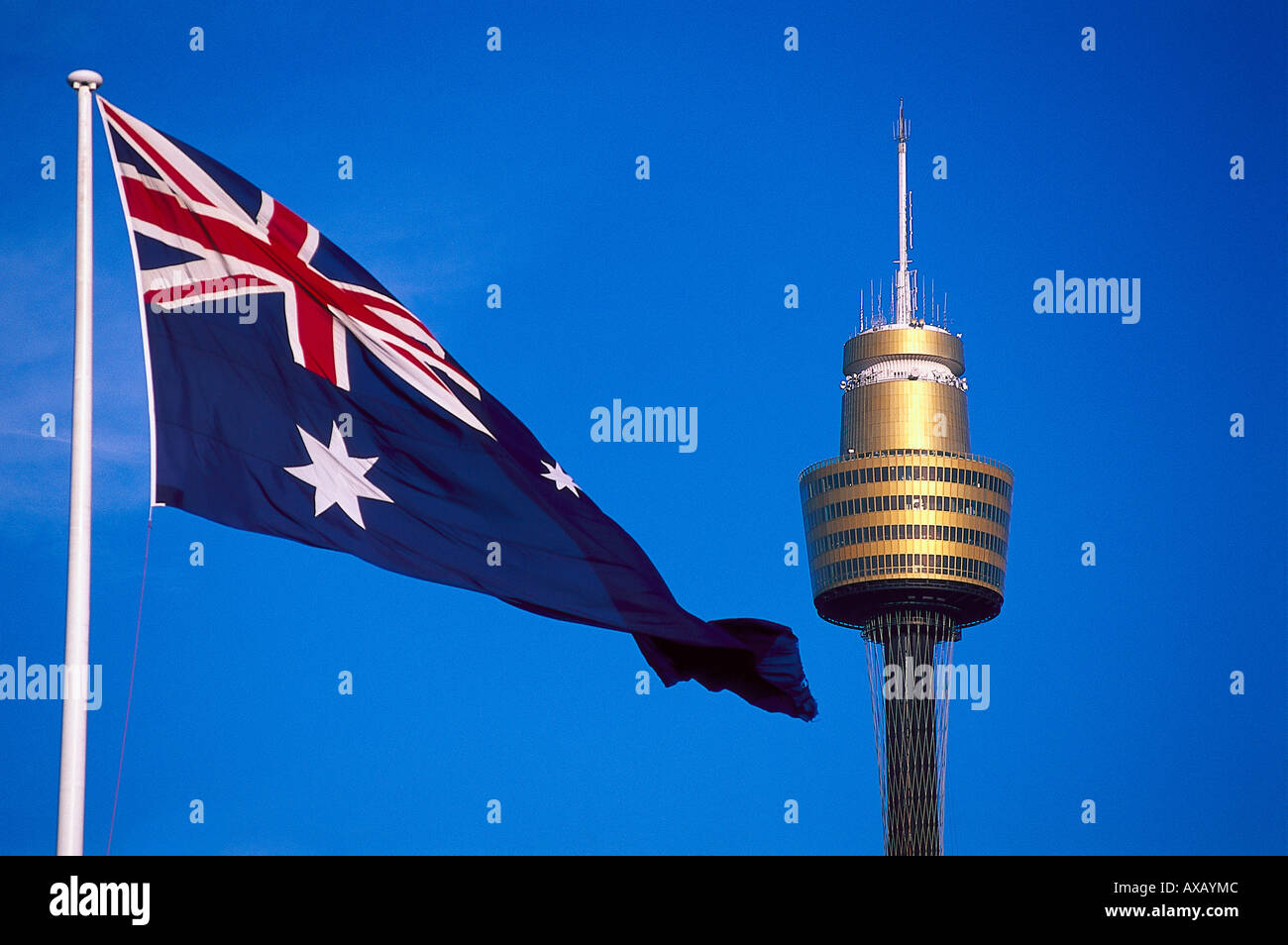 Sydney Tower, australische Flagge, Sydney, NSW Australien Stock Photo