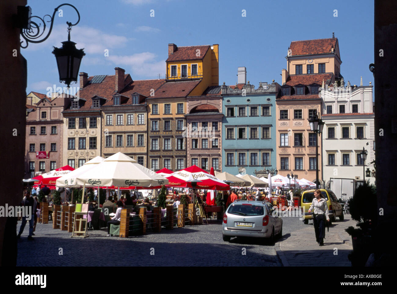 Squares with parasols hi-res stock photography and images - Alamy