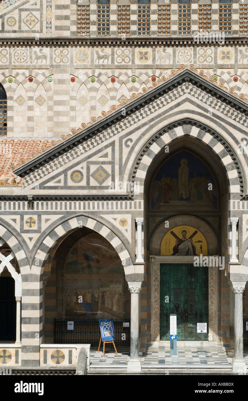 Detail of the ornate striped portico of Duomo di Sant' Andrea, Amalfi, Campania, Italy Stock Photo