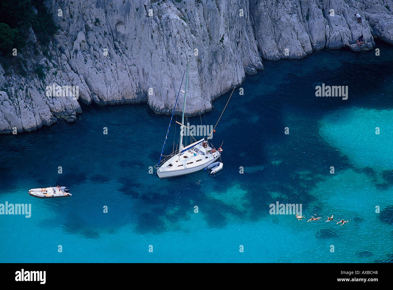 Boats in bay at Calanque d'en Vau, Cassis, provence, France Stock Photo ...