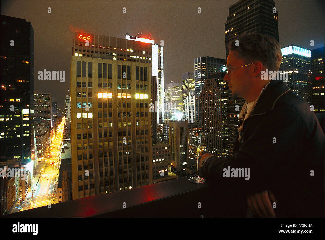 Pen Top Bar 5th Avenue New York Usa Stock Photo 9594969 Alamy