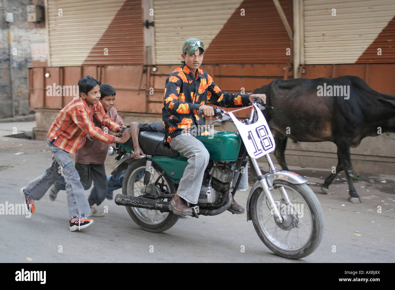 Indian motocycle hi-res stock photography and images - Alamy