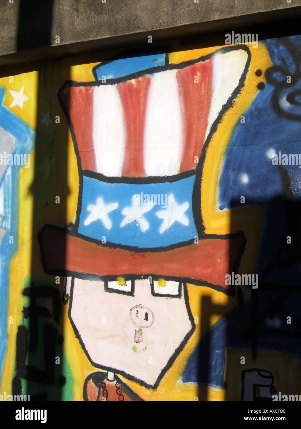 American flag graffitti hi-res stock photography and images - Alamy