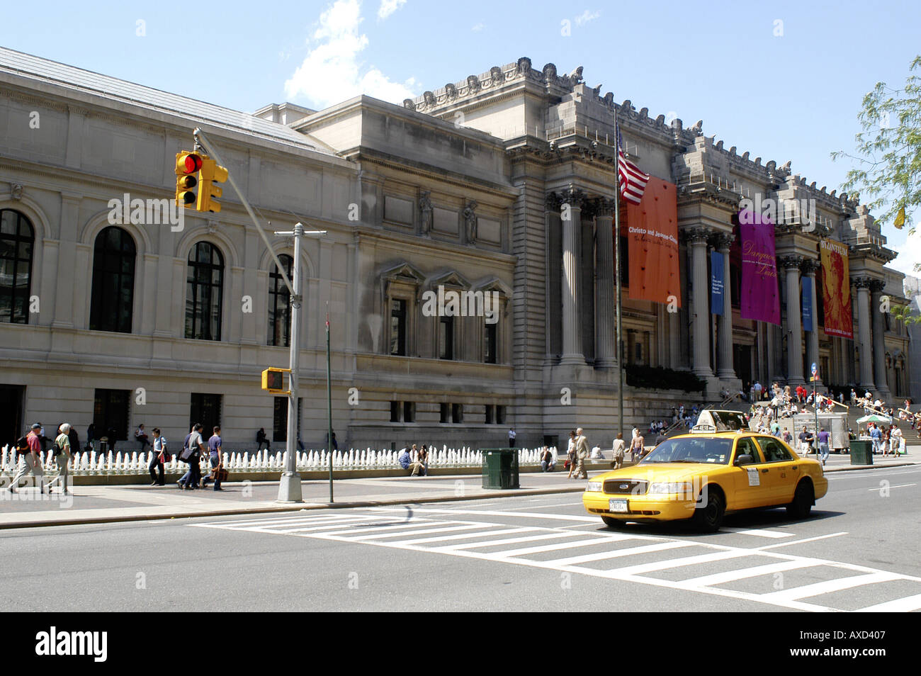 NEW YORK CITY Main entrance and facade of the Metropolitan Museum of