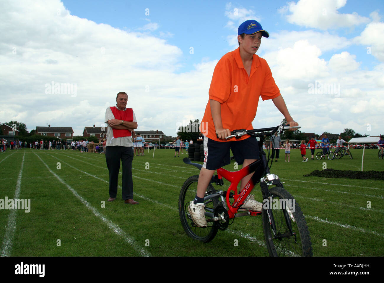 slow bicycle race
