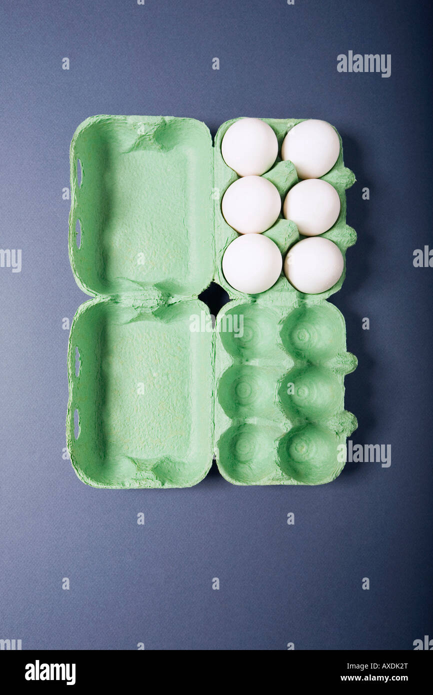 6 eggs in a box hires stock photography and images Alamy