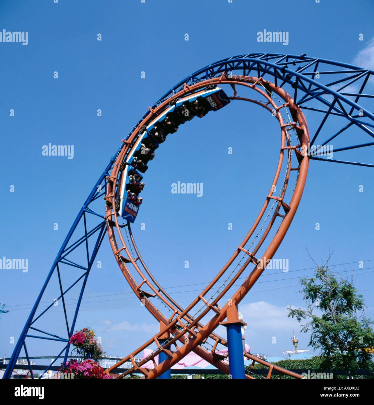 Blackpool revolution roller coaster hi-res stock photography and images ...