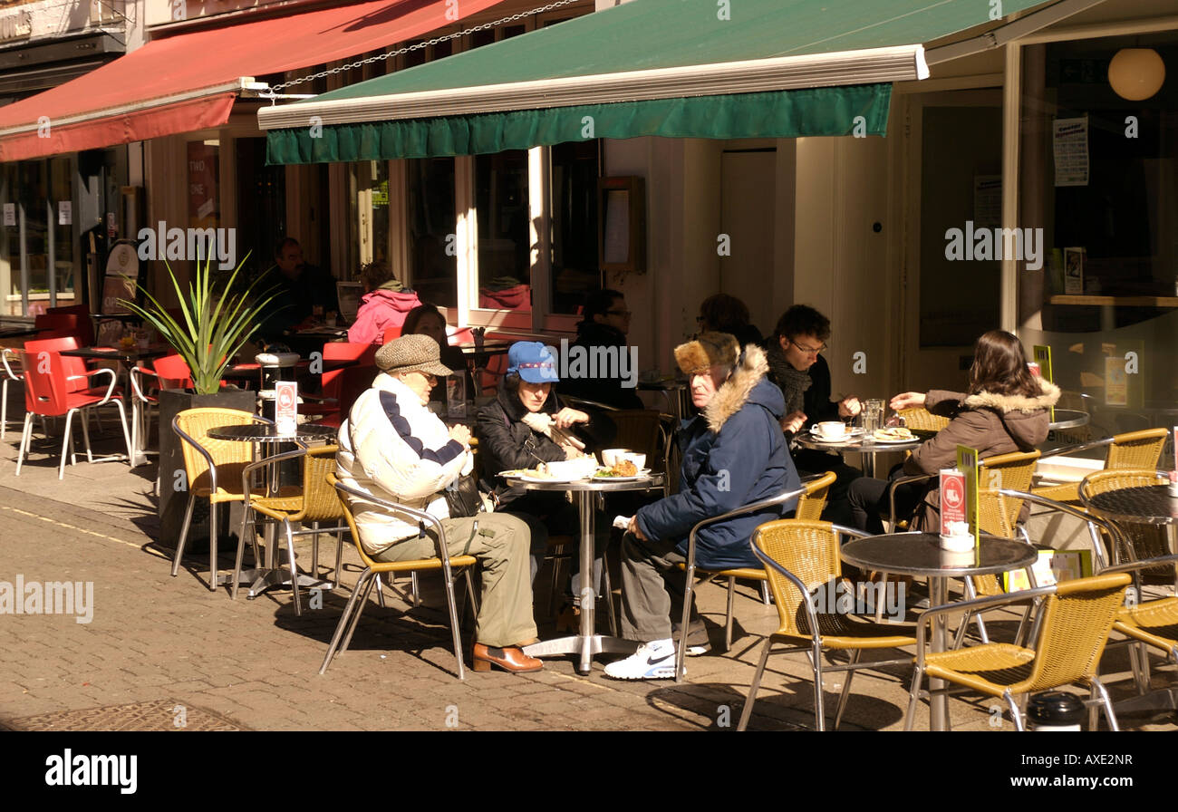Outdoor food cafe in hi-res stock photography and images - Alamy