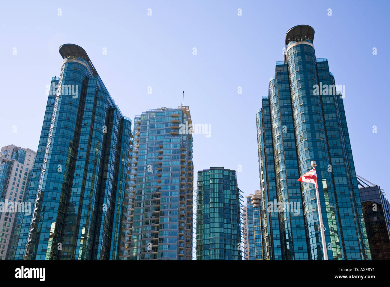 Tall thin skyscraper hi-res stock photography and images - Alamy