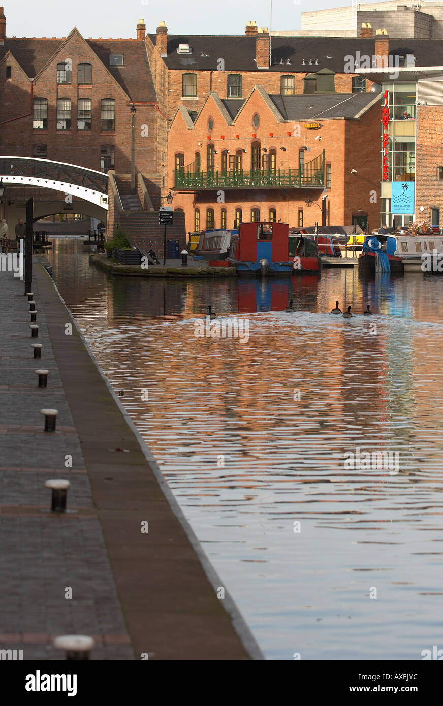 The Worcester and Birmingham Canal in Broad Street, central Birmingham, Midlands, UK Stock Photo
