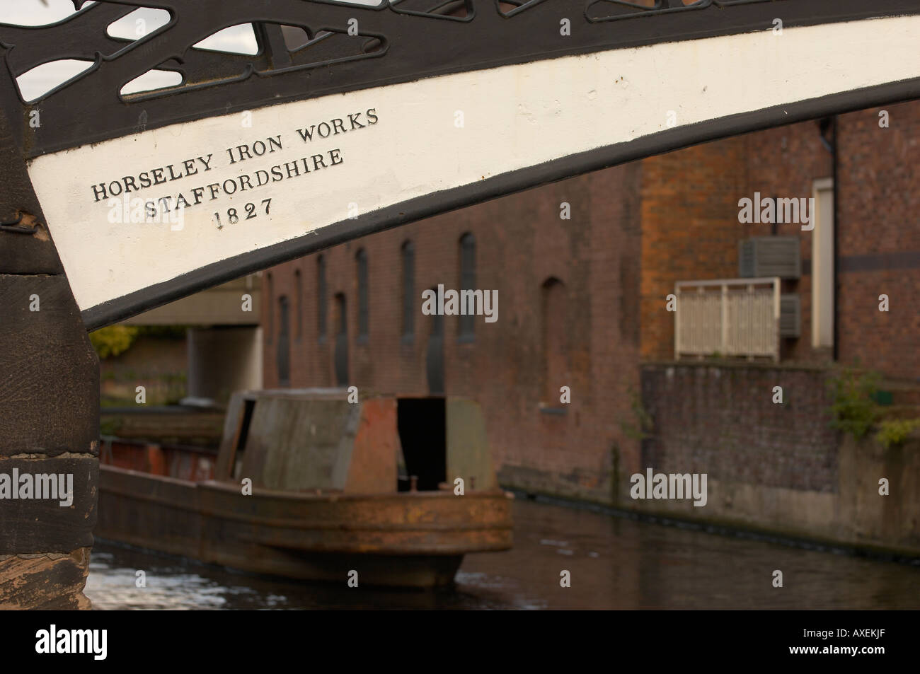Horseley Iron Works cast iron pedestrian bridge on Birmingham canal Stock Photo